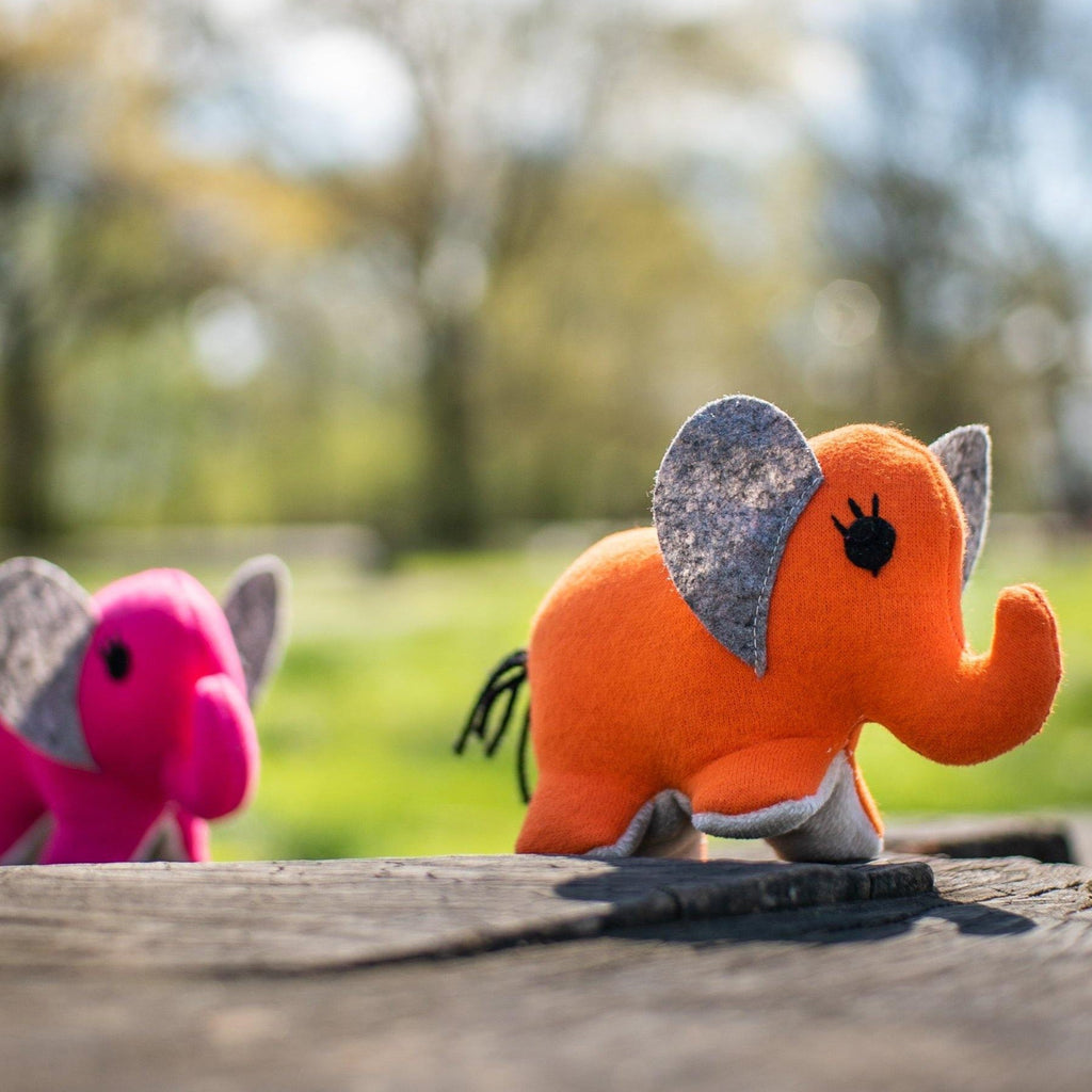 Small Elephant (Pink)